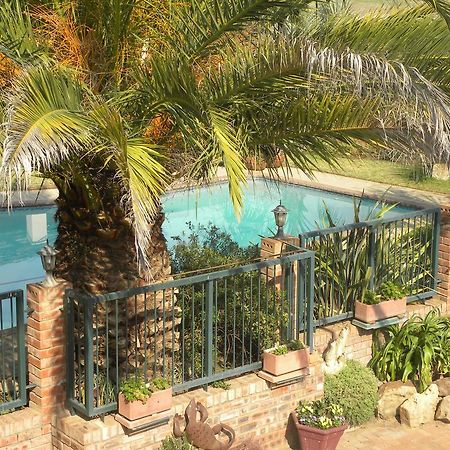 Ladybrand Guest House Exterior foto