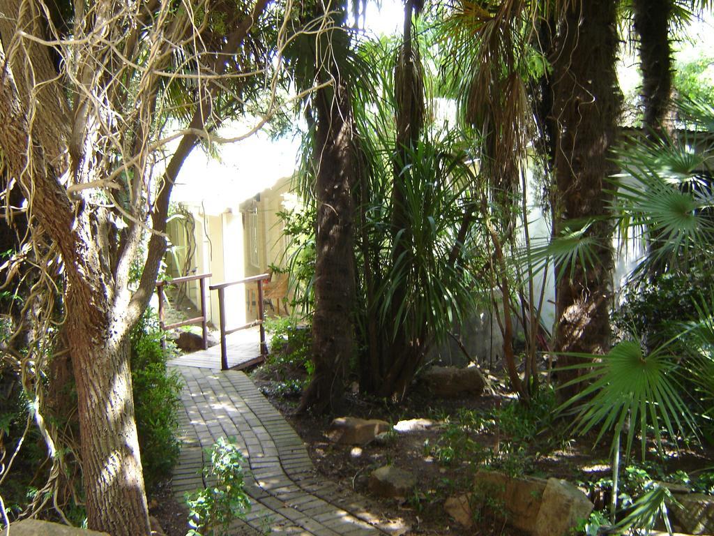 Ladybrand Guest House Exterior foto