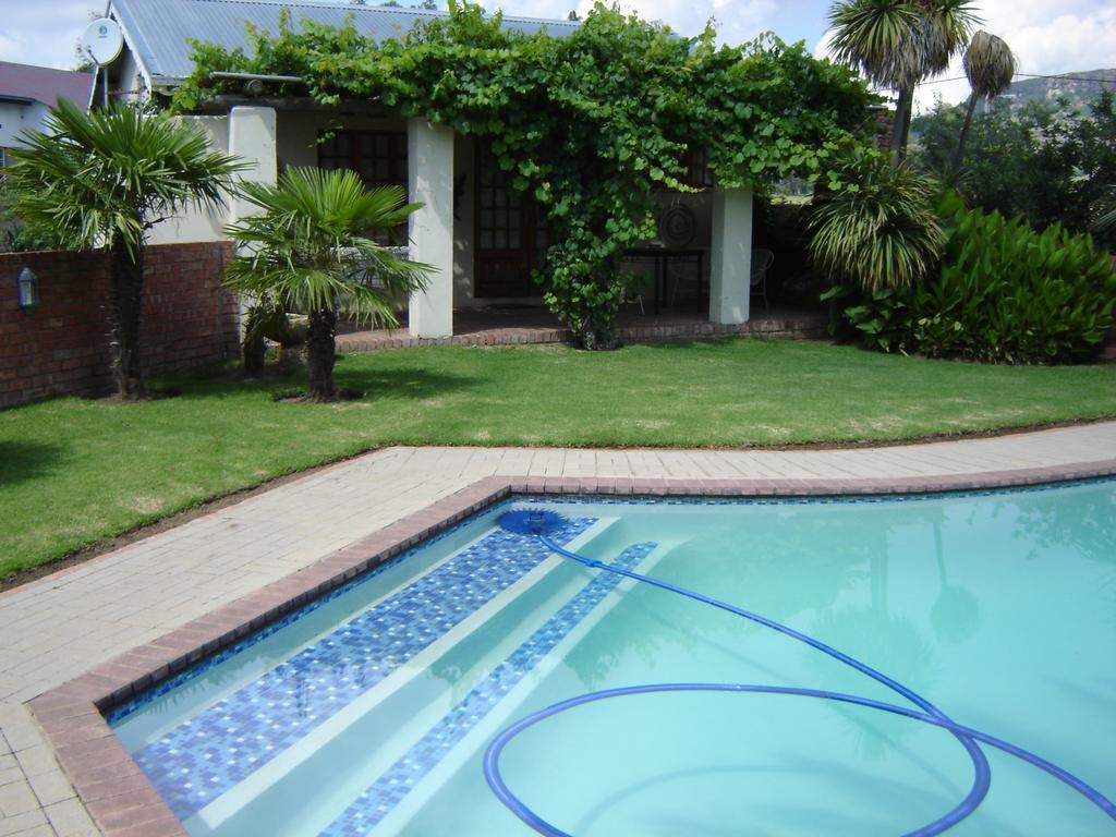Ladybrand Guest House Exterior foto