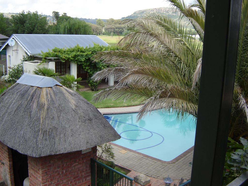 Ladybrand Guest House Exterior foto